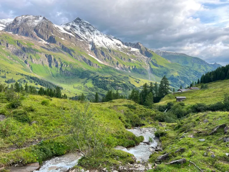Blick ins Käfertal und aufs Große Wiesbachhorn am 3. Tag der Alpenüberquerung