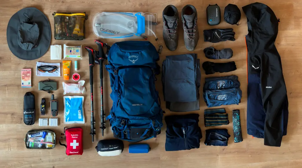 Packliste und Ausrüstung für eine Alpenüberquerung
